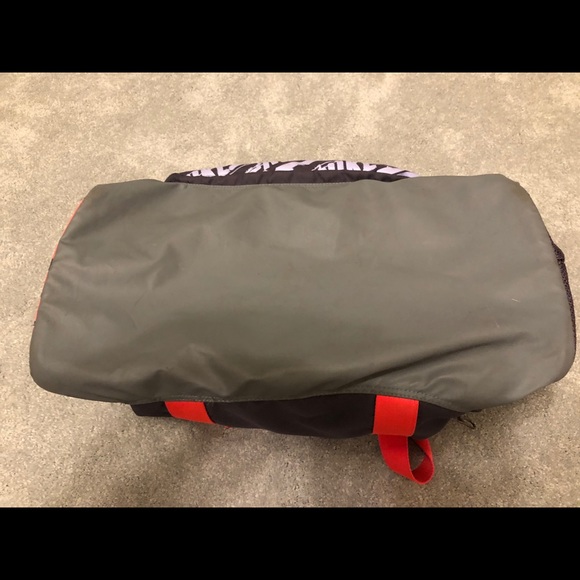 Nike duffle bag purple - Picture 2 of 4